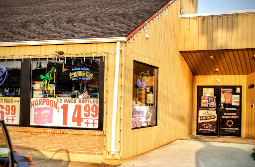 Liquor Store «Silverbrook Wine and Liquor», reviews and photos, 374 Boston Post Rd, Orange, CT 06477, USA