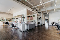 BUNGALOW/8 Hairdressing - Photo 3 - Car repair in Omaha, NE, Omaha