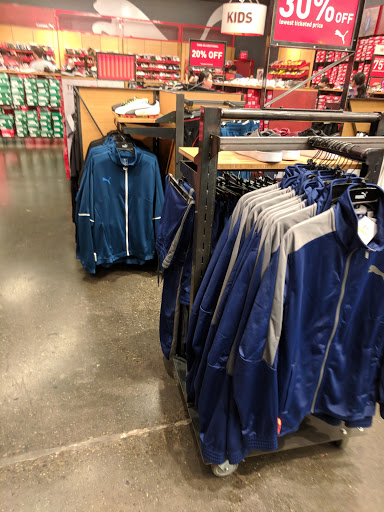 Shoe Store «PUMA», reviews and photos, 447 Great Mall Dr #195, Milpitas, CA 95035, USA