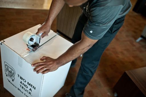 Moving and Storage Service «Two Men and a Truck», reviews and photos, 1196 Capital Cir NE c, Tallahassee, FL 32301, USA