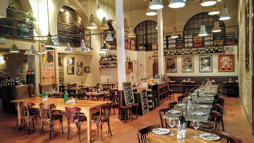 Bodega La Puntual en Barcelona