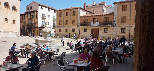 Cafe Bar Casa Pacheco - Plaza de la catedral, 4, 42300 El Burgo de Osma, Soria, Spain