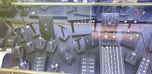 Jewelry Designer «Crown Jewelers», reviews and photos, 8972 SE Sunnyside Rd, Clackamas, OR 97015, USA