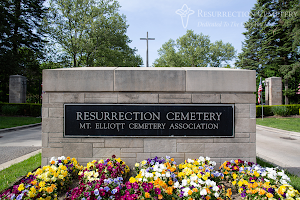 Resurrection Cemetery image