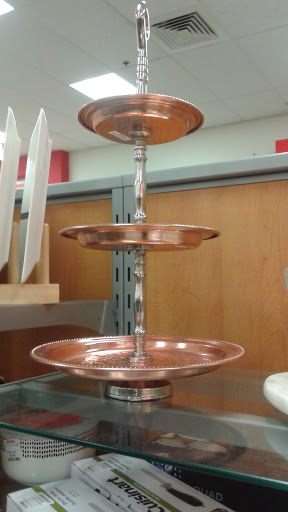 Shopping Mall «New Horizons Shopping Mall», reviews and photos, 961 E 174th St, Bronx, NY 10460, USA