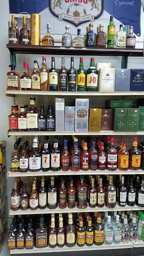 Liquor Store «Foremost Liquor Stores», reviews and photos, 178 S Broadway, Aurora, IL 60505, USA