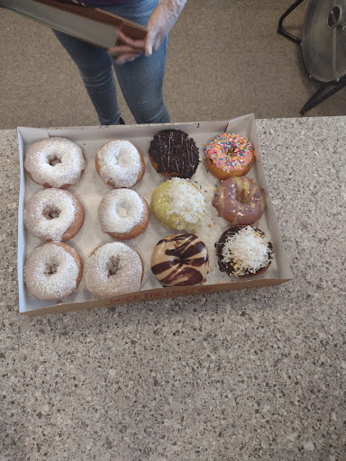 Donut Shop «Duck Donuts - Chocolate Avenue», reviews and photos, 261 W Chocolate Ave, Hershey, PA 17033, USA