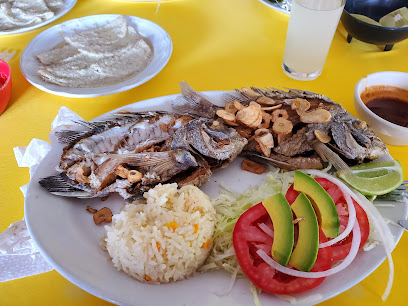 Restaurant El Robalete - C. Puerto Libertad S/N, La Mata, 92773 Tuxpan de Rodríguez Cano, Ver., Mexico