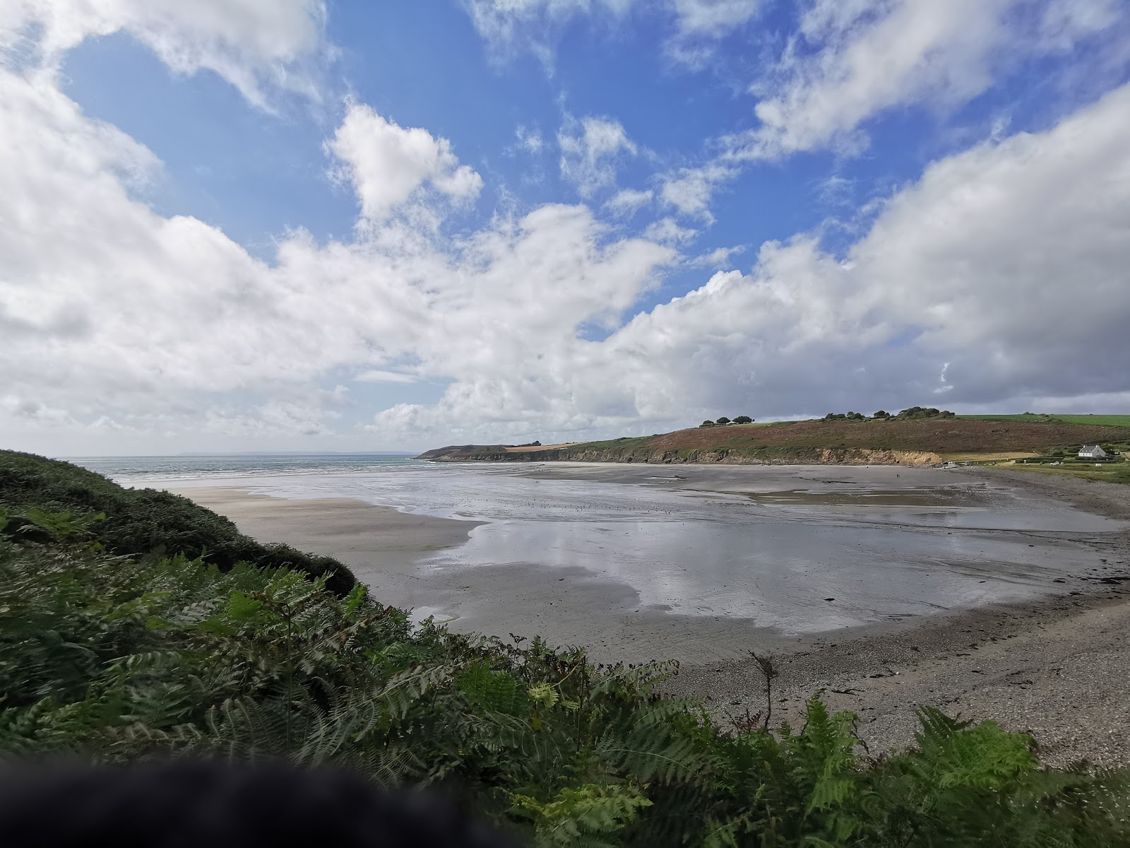 Foto von Plage de Kervijen mit beiger sand Oberfläche