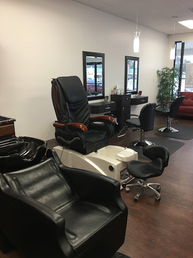 Beauty Salon «Glitz Beauty Salon», reviews and photos, 415 N Military Hwy #28, Norfolk, VA 23502, USA