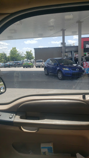 Gas Station «Thorntons», reviews and photos, 1830 Midland Trail, Shelbyville, KY 40065, USA