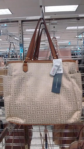 Clothing Store «Ross Dress for Less», reviews and photos, 4646 S Cooper St, Arlington, TX 76017, USA