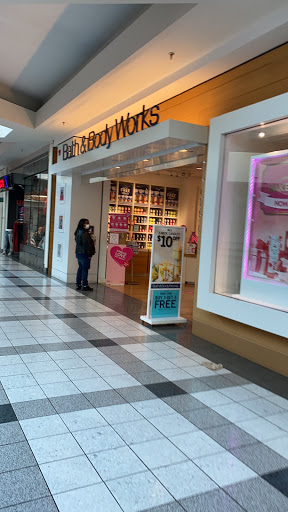 Shopping Mall «The Galleria Mall at White Plains», reviews and photos, 100 Main St, White Plains, NY 10601, USA