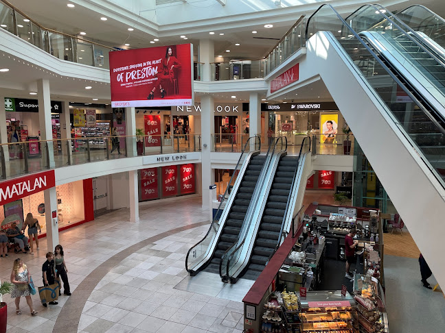 Reviews of St George's Shopping Centre in Preston - Shopping mall