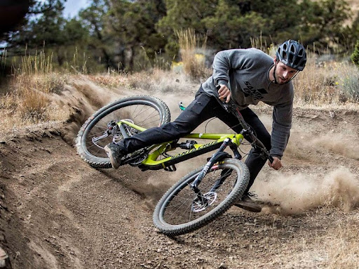 Bicycle Repair Shop «Bicycle Warehouse Pacific Beach», reviews and photos, 4670 Santa Fe St, San Diego, CA 92109, USA