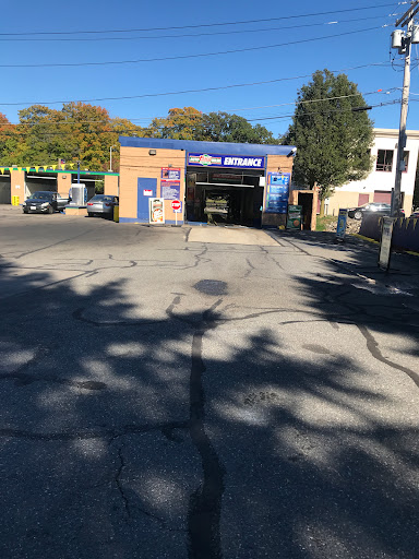 Ernie's Touchless Car Wash en Worcester