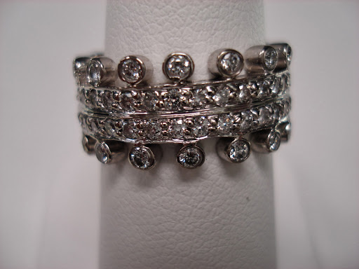 Jewelry Store «Mark Puglise Jewelers», reviews and photos, 3714 Whitney Ave #2, Hamden, CT 06518, USA