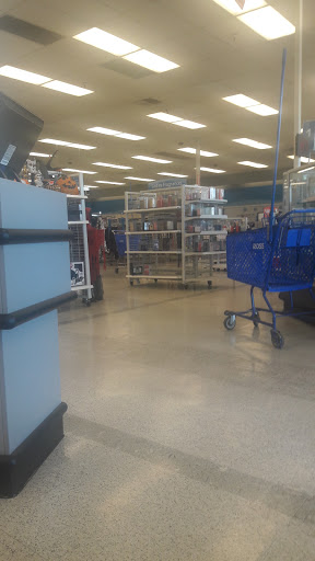 Clothing Store «Ross Dress for Less», reviews and photos, 5635 Woodruff Ave, Lakewood, CA 90713, USA