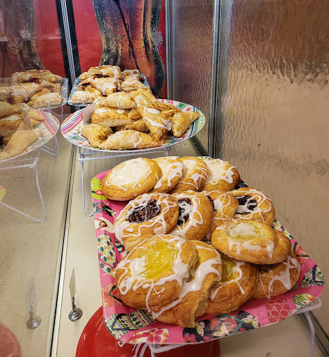 Bakery «Beach Donut Shop», reviews and photos, 344 E Main St, Clinton, CT 06413, USA