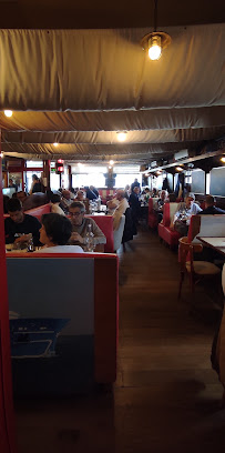 Atmosphère du Restaurant de poisson Le Chatillon à Boulogne-sur-Mer - n°3