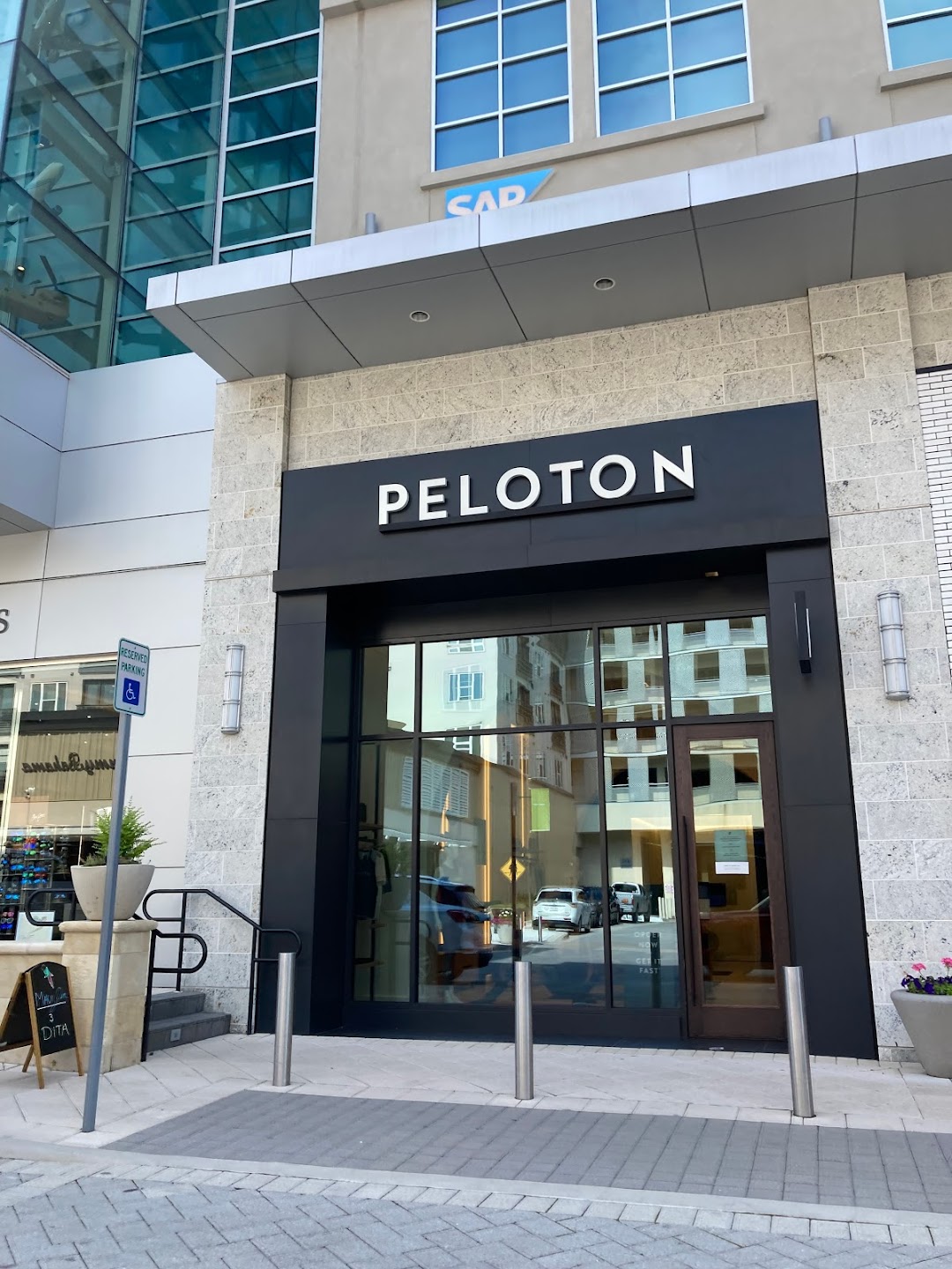 Peloton