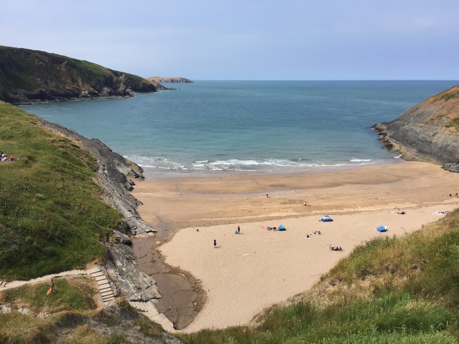 Mwnt beach photo #9
