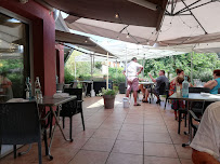 Atmosphère du Restaurant Rivollier à Aveize - n°1