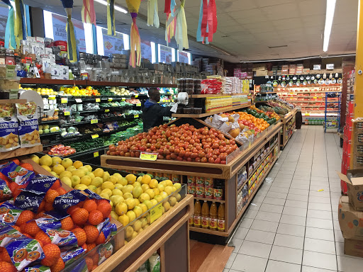 Grocery Store «Bravo Supermarkets», reviews and photos, 401 Fulton Ave, Hempstead, NY 11550, USA