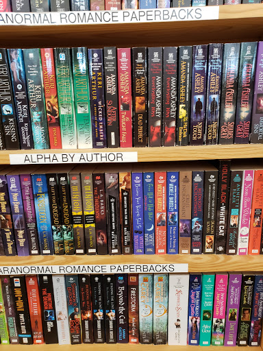 Book Store «Half Price Books», reviews and photos, 3185 Princeton Rd, Hamilton, OH 45011, USA