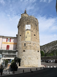 Tour de l'Horloge du Restaurant français Les Terrasses du Gardon à Anduze - n°2