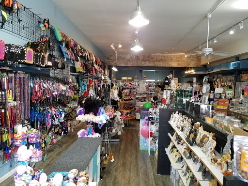 Pet Supply Store «Dog-Mania & Cats», reviews and photos, 37846 Meridian Ave, Dade City, FL 33525, USA