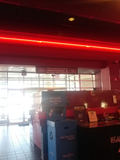 Movie Theater «Regal Cinemas Independence 10», reviews and photos, 1210 Independence Ave, Akron, OH 44310, USA