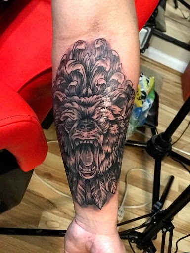 Explore pet memory tattoo ideas, creative tattoo ideas in Baytown, available at Big Juniors Tattoos