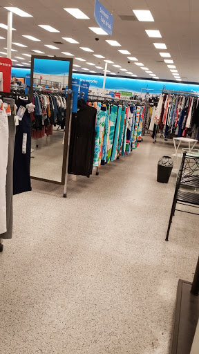 Clothing Store «Ross Dress for Less», reviews and photos, 3124 N Dinuba Blvd, Visalia, CA 93291, USA