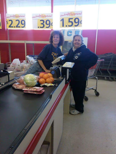 Grocery Store «Save-A-Lot», reviews and photos, 901 Cross Lanes Dr, Cross Lanes, WV 25313, USA