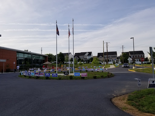 Recreation Center «Nancy H. Dacek North Potomac Community Recreation Center», reviews and photos, 13850 Travilah Rd, Rockville, MD 20850, USA