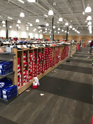 Produce Market «ShopRite of East Brunswick», reviews and photos, 14-22 W Prospect St, East Brunswick, NJ 08816, USA