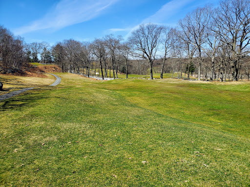 Golf Course «Mt Hood Municipal Golf Course», reviews and photos, 100 Slayton Rd, Melrose, MA 02176, USA