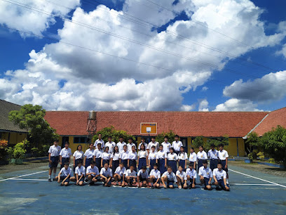 SMP Karitas Nandan