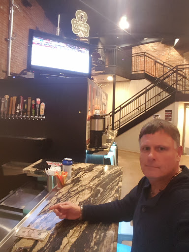 Gastropub «Driftwood», reviews and photos, 514 W Front St, Washington, MO 63090, USA