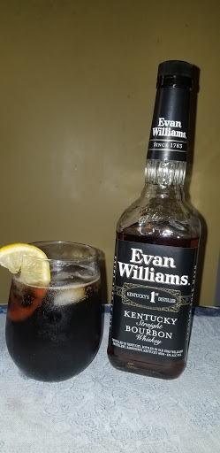 Liquor Store «North End Wine & Liquor Store», reviews and photos, 2509 Webster Ave, Bronx, NY 10458, USA