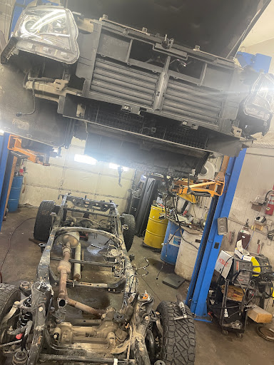 Auto Repair Shop «#1 Auto & Body Repair», reviews and photos, 525 Southgate Ave, Iowa City, IA 52240, USA