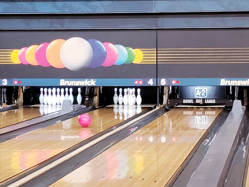 Bowling Alley «Bowl One Lanes», reviews and photos, 1639 E 14 Mile Rd, Troy, MI 48083, USA