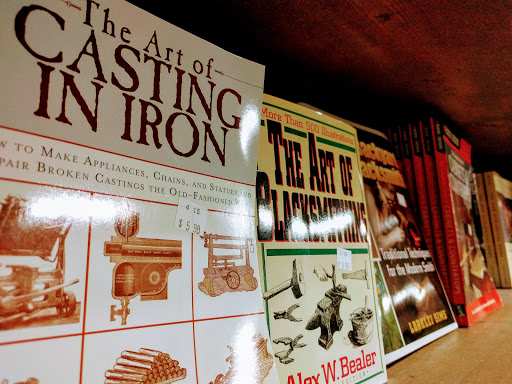 Village Bookshop, 2424 W Dublin Granville Rd, Columbus, OH 43235, USA, 