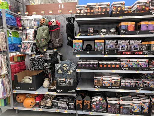 Discount Store «Walmart», reviews and photos, 6501 Veterans Memorial Pkwy, Crestwood, KY 40014, USA