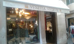 Shops where you can buy decorative objects in Venice