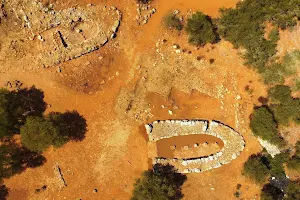 Yacimiento arqueológico Closos de Can Gaià image