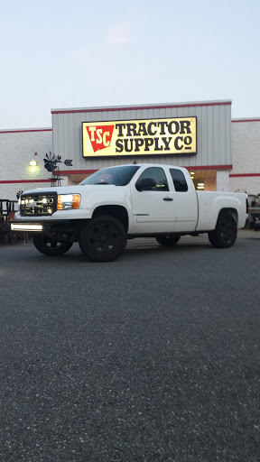Home Improvement Store «Tractor Supply Co.», reviews and photos, 5743 W Tennessee St, Tallahassee, FL 32304, USA