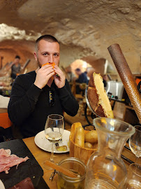 Raclette du Restaurant servant de la raclette Les Marmottes à Paris - n°12