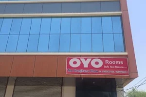 OYO THE JHUNJHUNU PALACE HOTEL & RESTAURANT image